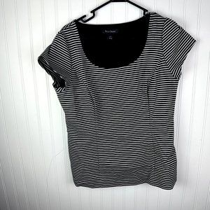 White House Black Market Blouse Black & White Stripe Scoop‎ Neck Size 14